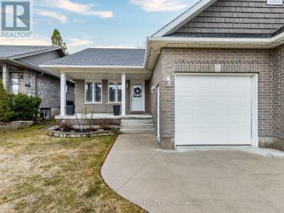 109 RUBY'S CRESCENT, Wellington North (mount Forest), 安大略省 N0G 2L2, 加拿大