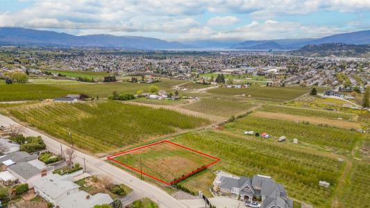 1080 GIBSON ROAD, Kelowna, Colúmbia Britânica V1P 1B9, Canadá