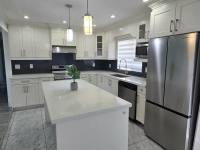 11352 GLEN AVON DRIVE, Surrey, British Columbia V3R 4Y5, Canada