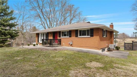 761 LYNDEN ROAD, Ancaster, Ontario L0R 1T0, Canada