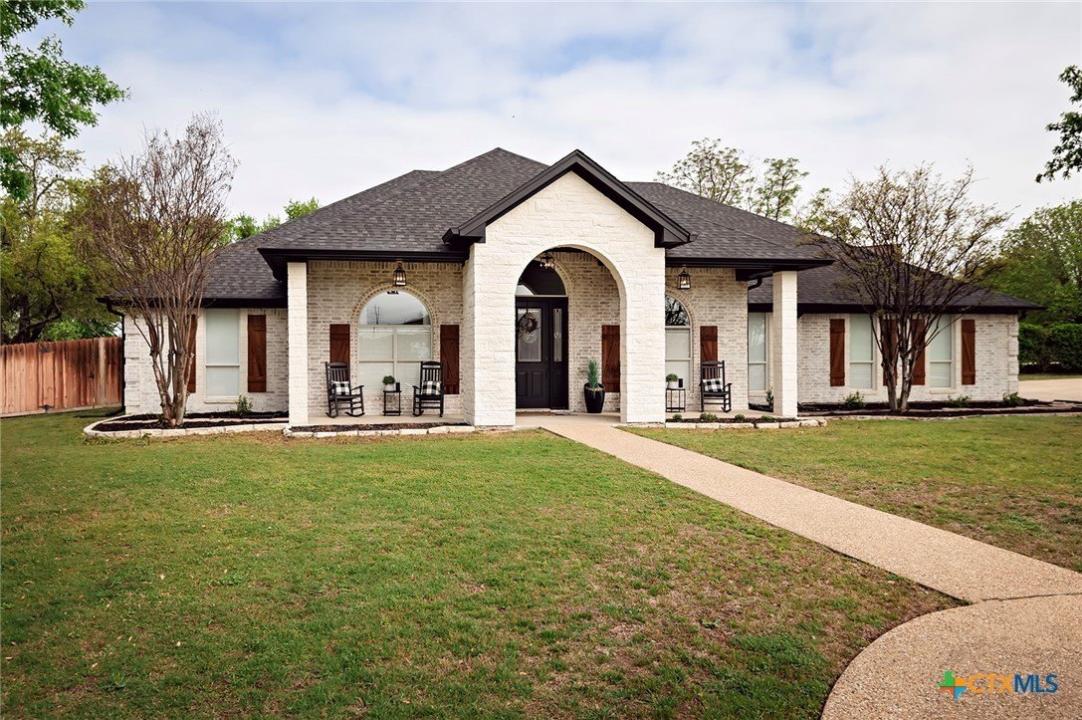 1201 Ambrose Drive, Salado, Texas 76571