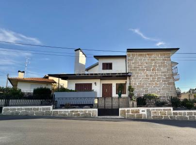 Santo Tirso, Порту 4780-333, Португалия