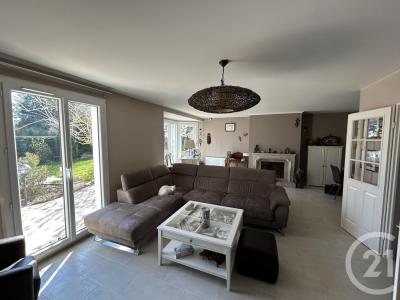 Mennecy, Île-de-France 91540, France