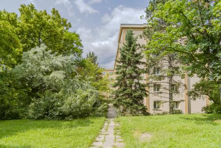 Dubečská, Praha, Území Hlavního Města Prahy 100 00, Czech Republic