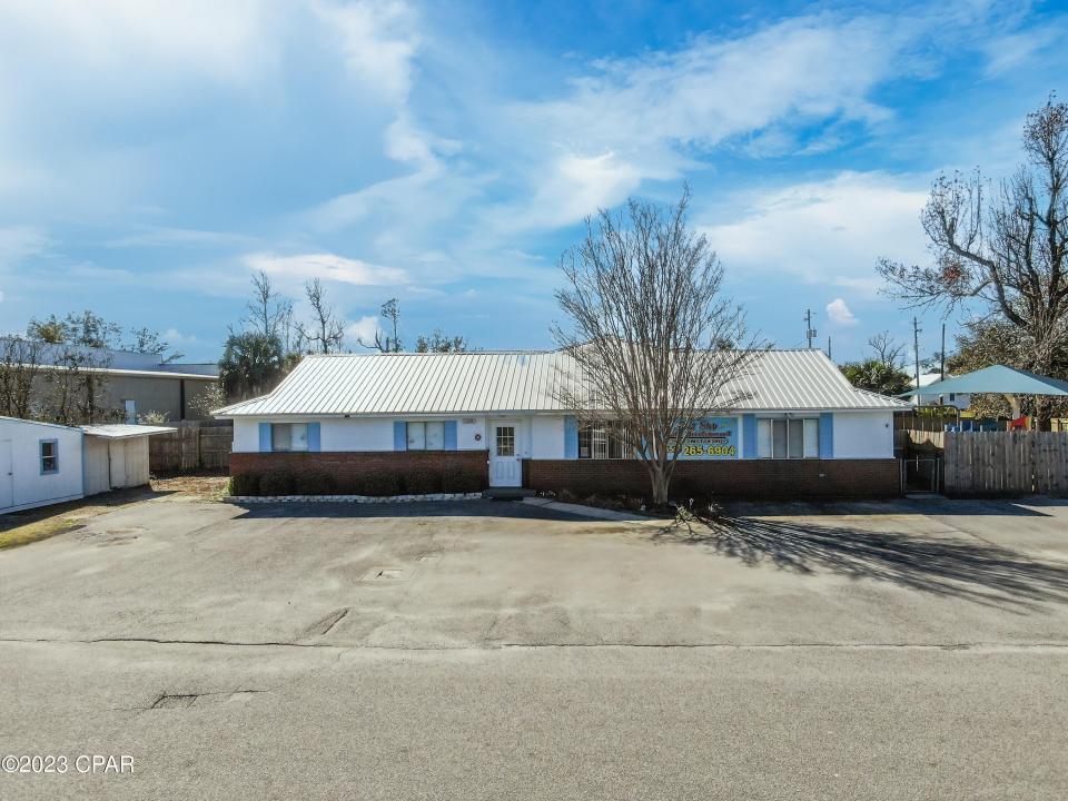 105 W 11th Street, Lynn Haven, Florida 32444, Estados Unidos