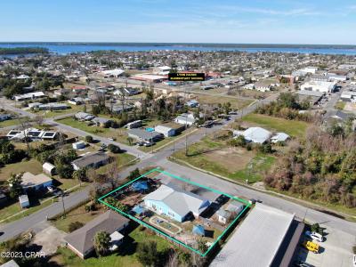 105 W 11th Street, Lynn Haven, Florida 32444, Estados Unidos