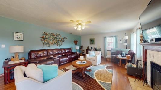 689 S. Highway 17, San Mateo, Florida 32187