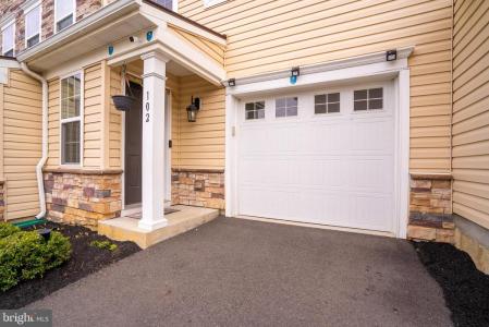 102 Matutina Road, Monroe Township, New Jersey 08831, États-Unis