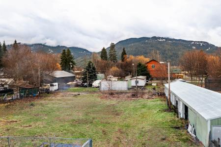 102 E 2nd Ave, Clark Fork, Idaho 83811, USA