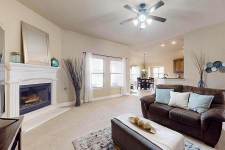 716 Saddlebrook, DeSoto, Texas 75115, Estados Unidos