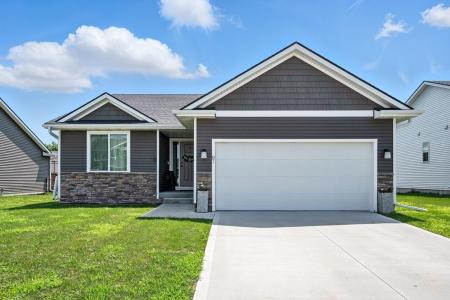 87 SE Dorr Drive, Pleasant Hill, Iowa 50327, USA
