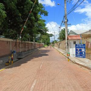 URBANIZACION LAS PALMERAS , Este, Santa Cruz 00001, Боливия