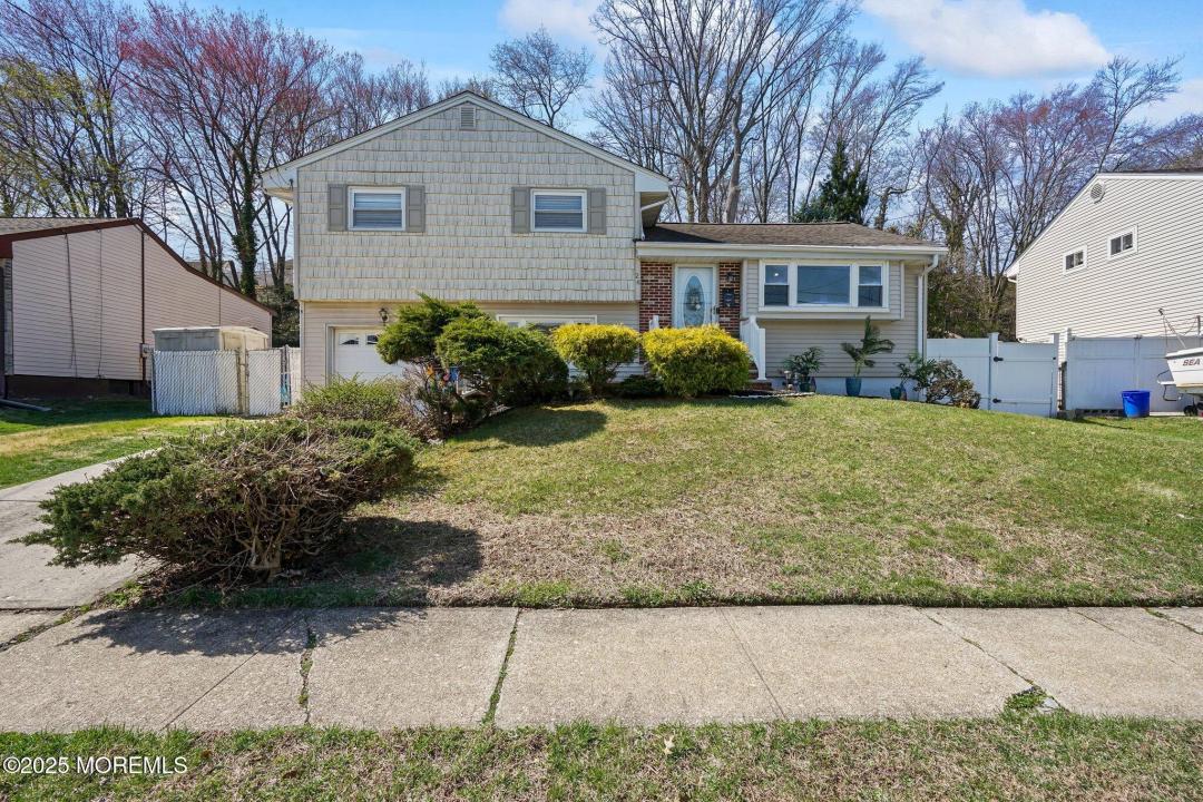 26 Venus Road, South Amboy, New Jersey 08878, États-Unis