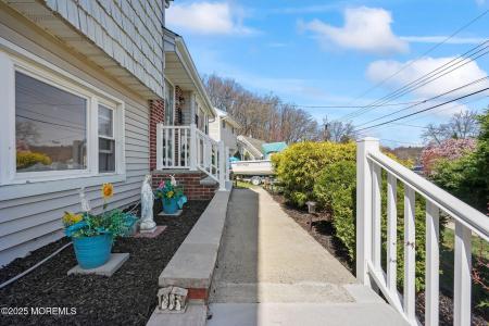 26 Venus Road, South Amboy, New Jersey 08878, États-Unis