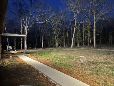 914 Hwy 14, Lead Hill, Arkansas 72644, USA
