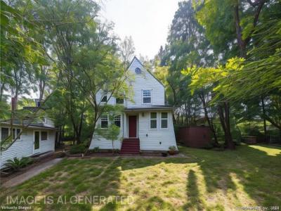 82 Hemlock Street, West Haven, Connecticut 06516, USA
