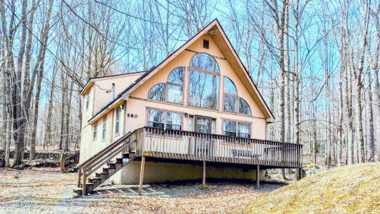 45 Whitetail Lane, Lake Ariel, Pennsylvania 18436, USA