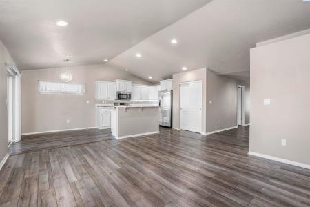 5706 Chapel Hill Blvd, Pasco, Washington 99301