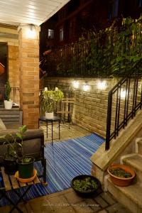 415 JARVIS STREET, Toronto, Ontario M4Y 3C1, Canada