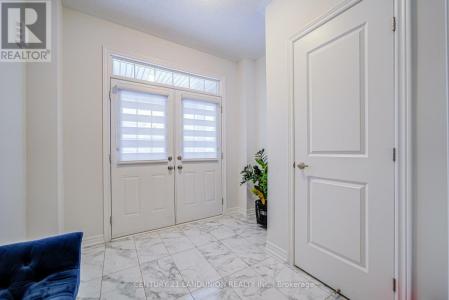 69 BUD LEGGETT CRESCENT, Georgina (keswick South), Ontario L4P 0T1, Canada