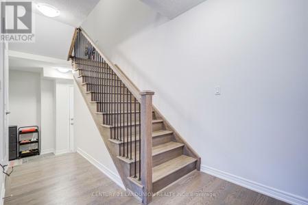69 BUD LEGGETT CRESCENT, Georgina (keswick South), Ontario L4P 0T1, Canada