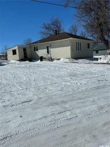 109 1ST AVENUE NW, Ituna, Saskatchewan S0A 1N0, Canada