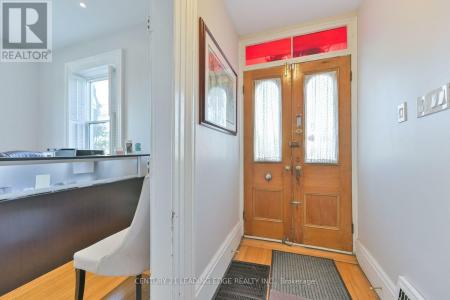 202 MAIN STREET NORTH, Markham (old Markham Village), Ontario L3P 1Y3, Canada