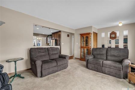517 8TH AVENUE, Biggar, Saskatchewan S0K 0M0, Canada