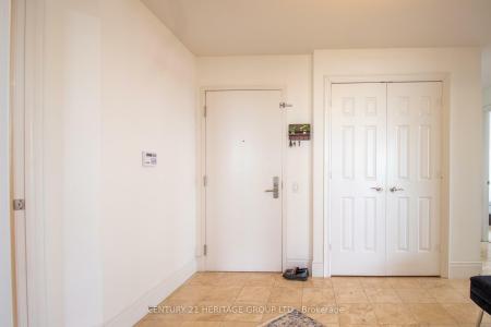80 HARRISON GARDEN BOULEVARD, Toronto, Ontario M2N 7E3, Canada