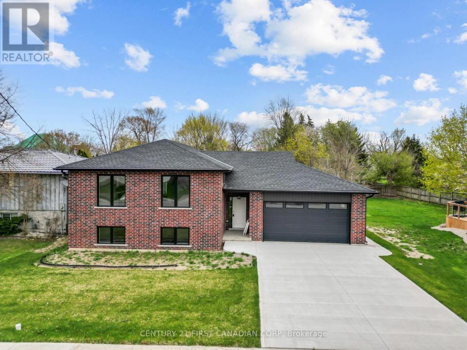 134 KING STREET, Lambton Shores (thedford), Ontario N0M 2L0, Canada