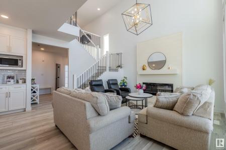 10511 106 AVENUE, Morinville, Alberta T8R 0C9, Canada