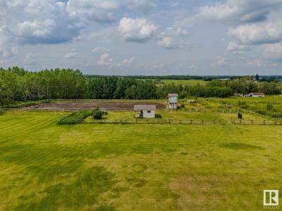 53153 RGE ROAD 213, Rural Strathcona County, Alberta T8G 2C3, Canada