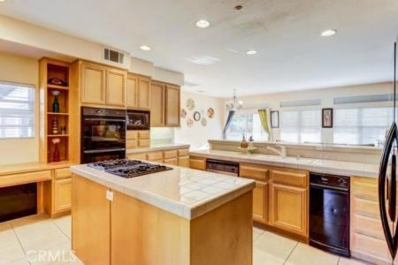 454 Golden West Drive, Redlands, 加州 92373, 美國
