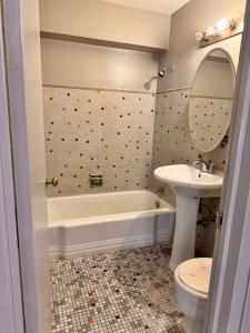 7337 S South Shore Drive 408, Chicago, Illinois 60649, Estados Unidos