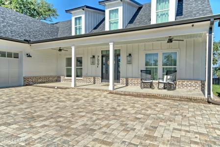 700 E 2nd Street, Lynn Haven, Florida 32444, USA
