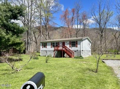 518 N E River Street, Big Stone Gap, Virginia 24219