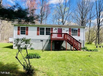 518 North E  River Street, Big Stone Gap, Virginia 24219