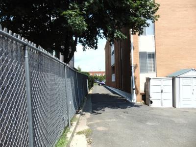 87 Meadow Street, Bristol, קונטיקט 06010, ארצות הברית של אמריקה