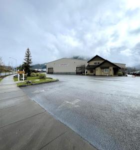 2207 NE Industry Drive, Grants Pass, אורגון 97526, ארצות הברית של אמריקה 