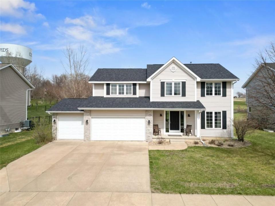 7207 Rolling Ridge Drive Sw, Cedar Rapids, Iowa 52404
