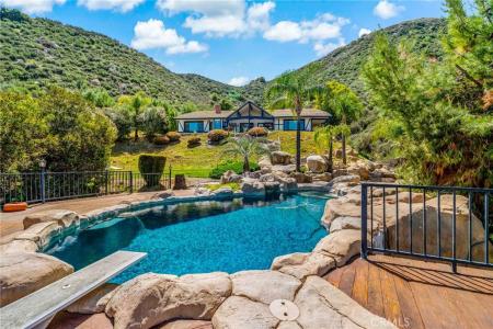 18339 Sanders Drive, Lake Elsinore, California 92530, USA