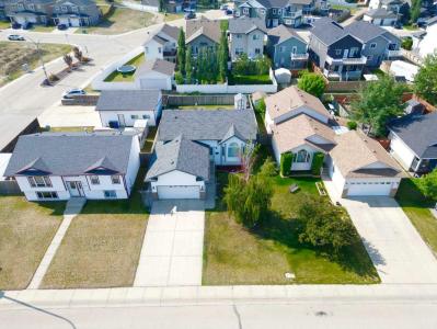 5617 PARK STREET, Blackfalds, Alberta T0M 0J0, Canada