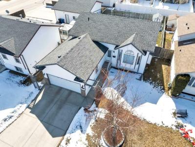 5617 PARK STREET, Blackfalds, Alberta T0M 0J0, Canada