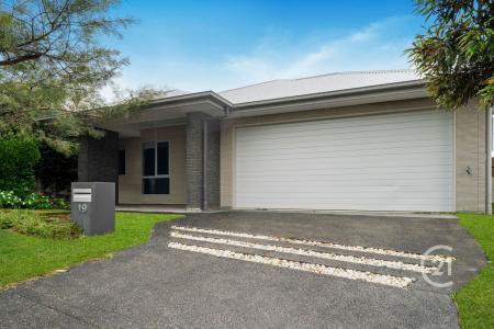 19 Bradfield Street, Ripley, QLD 4306, Australia