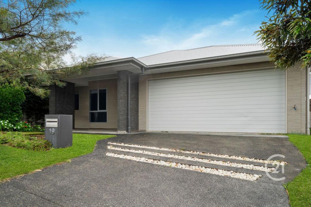19 Bradfield Street, Ripley, QLD 4306, Australia