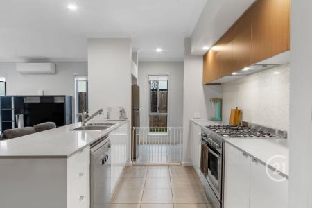 19 Bradfield Street, Ripley, QLD 4306, Australia