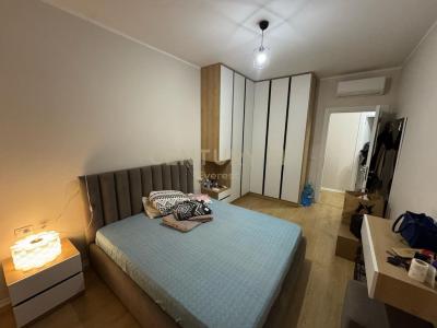 Unaza e Re, Tirana, Albanie