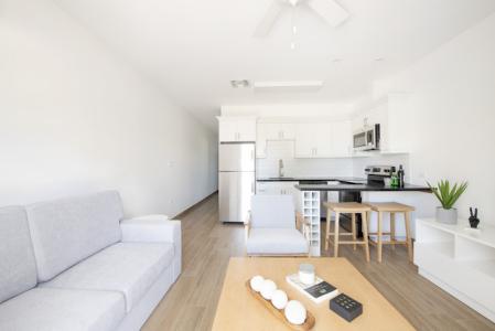 SEA MIST CONDOS UNIT 201 - DEVELOPER FINANCING, West Bay, Grand Cayman, Isole Cayman