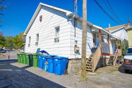 230 Av. Carter, Rouyn-Noranda, Quebec J9X 1S8, Canada