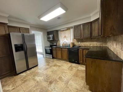 2004 ROANOKE Street, Alexandria, لويزيانا 71301, الولايات المتحدة